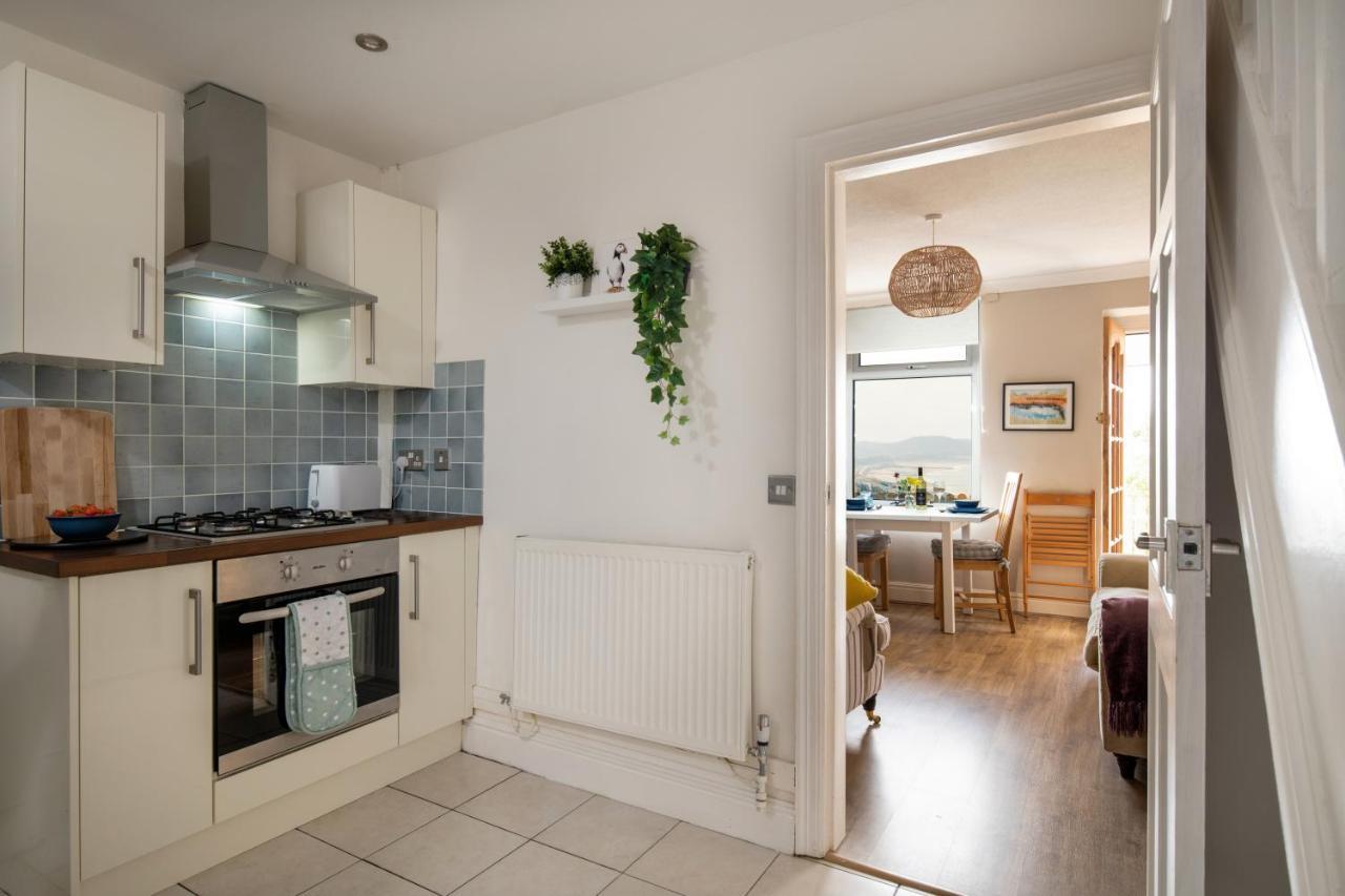 Villa Windy Ridge Terrace With Beautiful Sea Views, North Wales Coast Old Colwyn Esterno foto